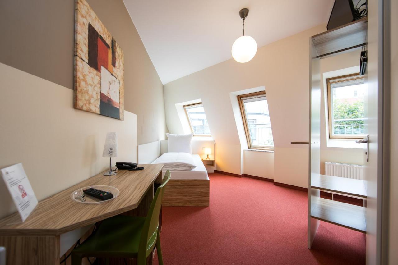 Nu Wave Hotel Berlin - Digital Check-In 2025 ภายนอก รูปภาพ